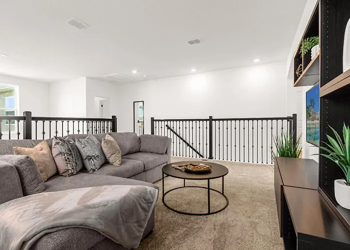Upstay - Sanctuary House W Pool & Spa In Davenport