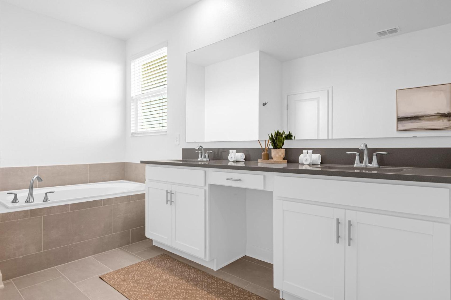 Upstay - Sanctuary House W Pool & In Holiday home *