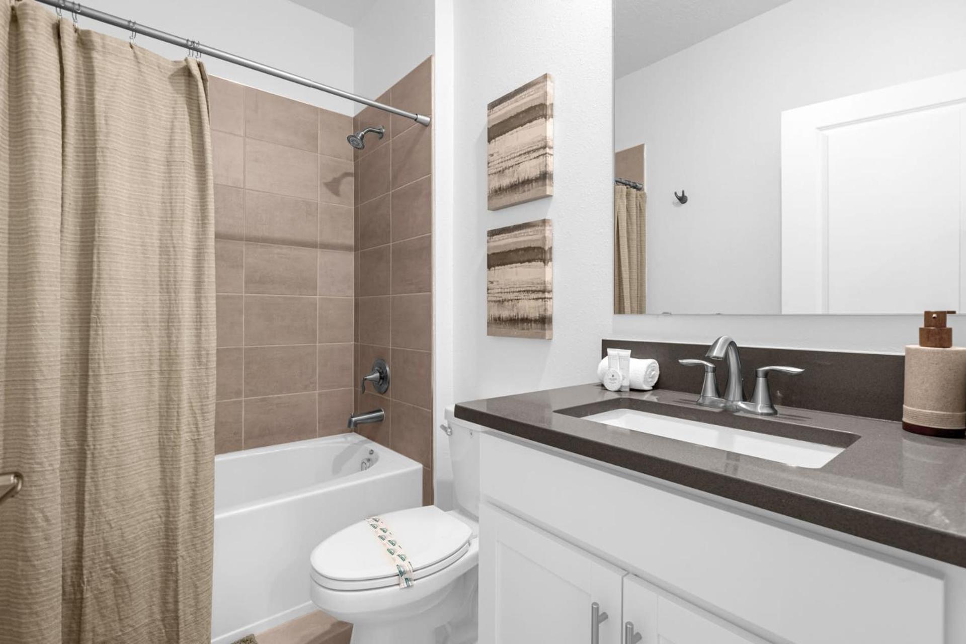 Hébergement de vacances Upstay - Sanctuary House W Pool & In *